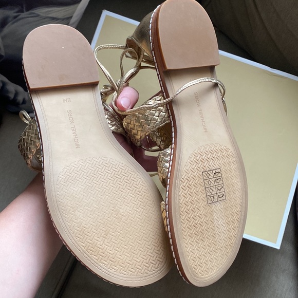 New MK Good Strap Sandals! - Picture 3 of 3